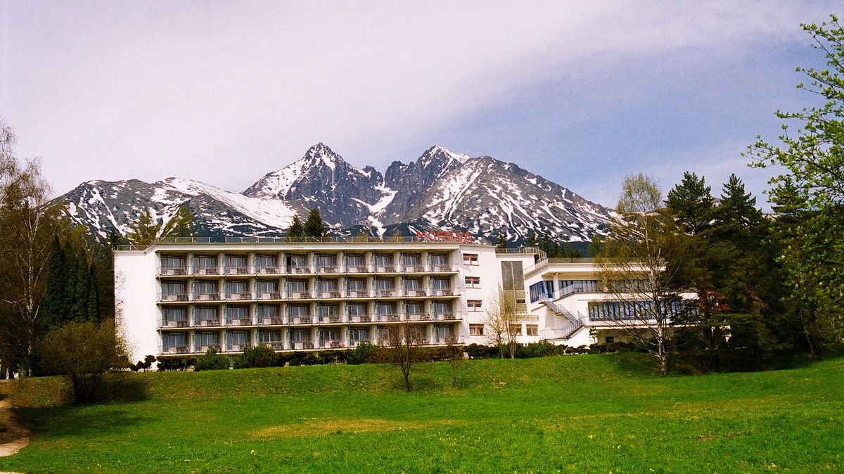 Ikonický hotel z filmu Anděl na horách čeká rekonstrukce